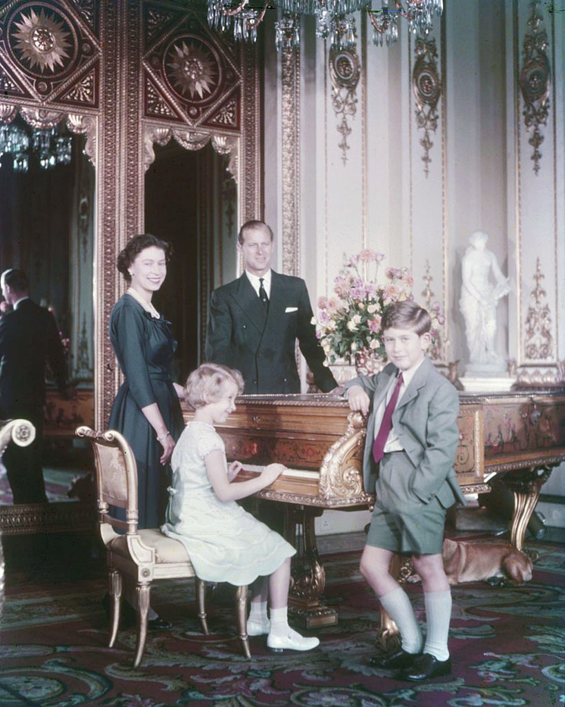 By Library and Archives Canada, e010949328 / Bibliothèque et Archives Canada, e010949328 - https://www.flickr.com/photos/lac-bac/7195940876/, CC BY 2.0, https://commons.wikimedia.org/w/index.php?curid=27933715 By Library and Archives Canada, e010949328 / Bibliothèque et Archives Canada, e010949328 - https://www.flickr.com/photos/lac-bac/7195940876/, CC BY 2.0, https://commons.wikimedia.org/w/index.php?curid=27933715